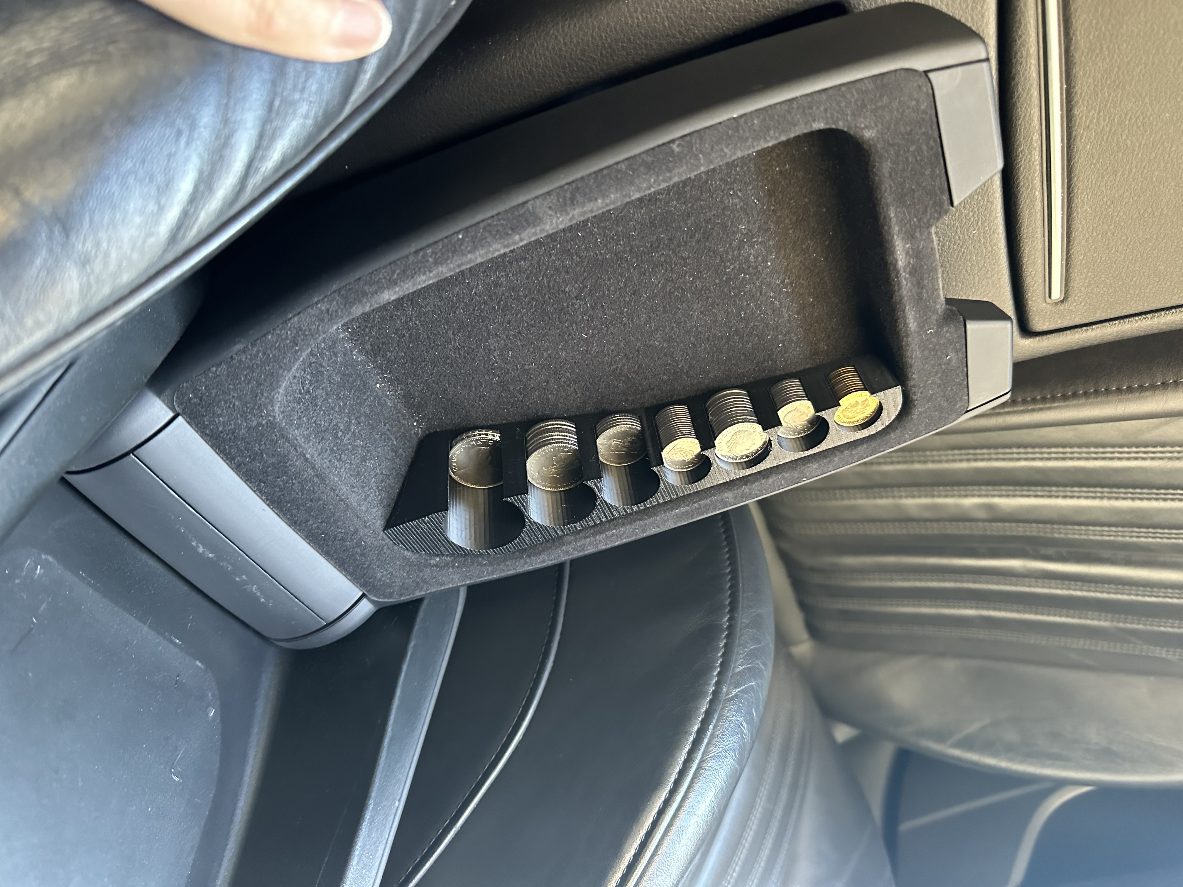 Audi A6 C7 Bozuk Para (Madeni Para) Tutucusu