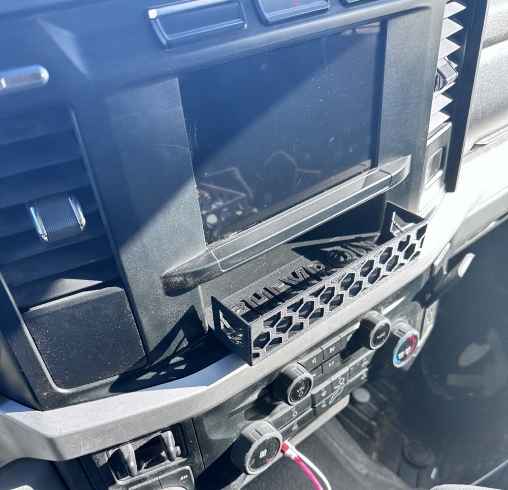 Ford F-250 Merkez Konsol Tepsi Inserti