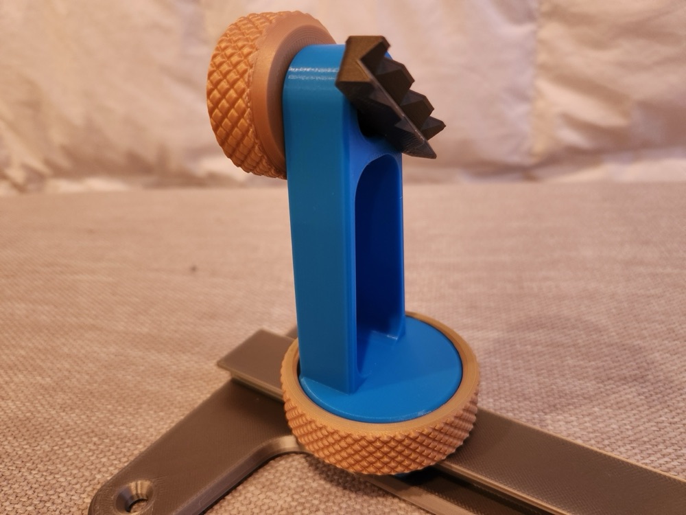 Ayarlanabilir Devre Kartı Tutucu (360° Dönen, 240 mm Tabanlı) görsel 2