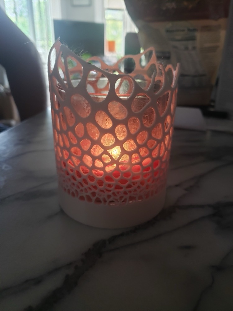 Voronoi Desenli Kadeh Mumluk (Delikli Gövde)