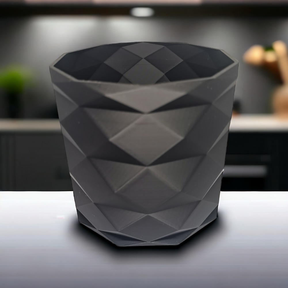 Geometrik Yüzeyli Modern Mutfak Gereci Kovası