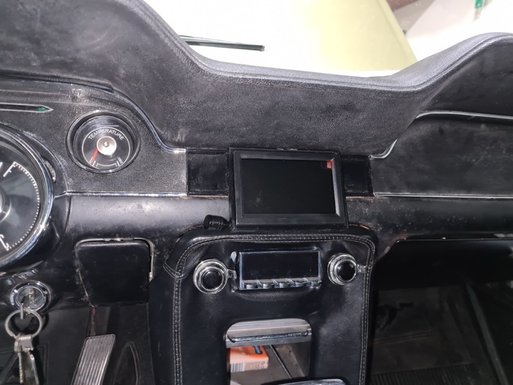 Ford Mustang 1968 Merkez Konsol Arka Görüntüleyici Yüzeyi