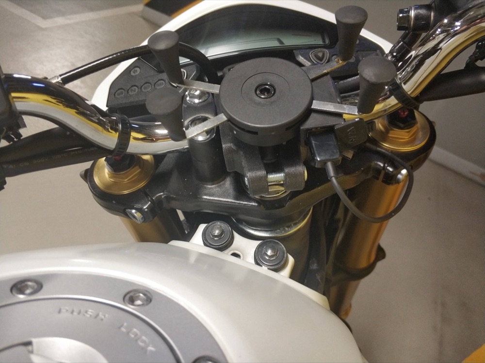 Honda Hornet PC41 Telefon Tutucu Kelepçesi görsel 2
