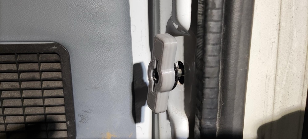 Ford Transit arka stop vida yardımcısı görsel 2