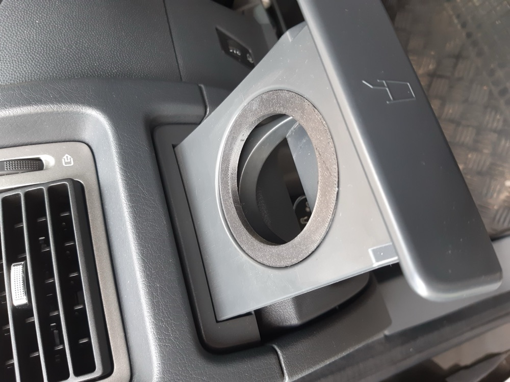 Citroën Jumpy II bardaklık adaptörü görsel 3