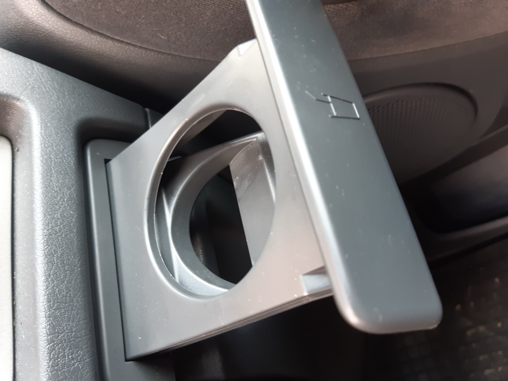 Citroën Jumpy II bardaklık adaptörü görsel 4