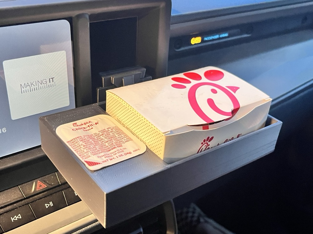 Ford Maverick Chick-fil-A nugget ve sos tutucu görsel 2
