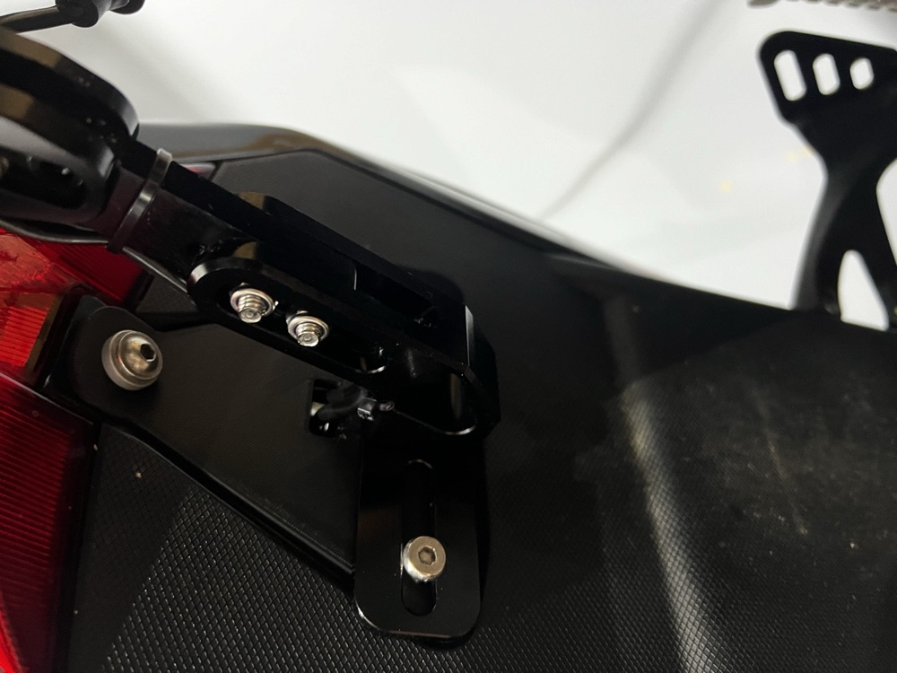 Aprilia Tuono V4 Arka Kuyruk Kaplaması görsel 3