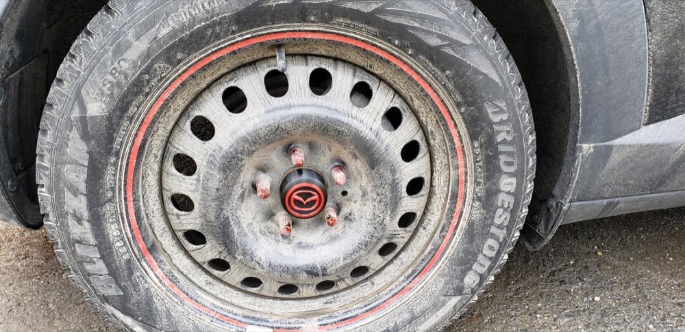 Mazda Aks Toz Kapağı görsel 2