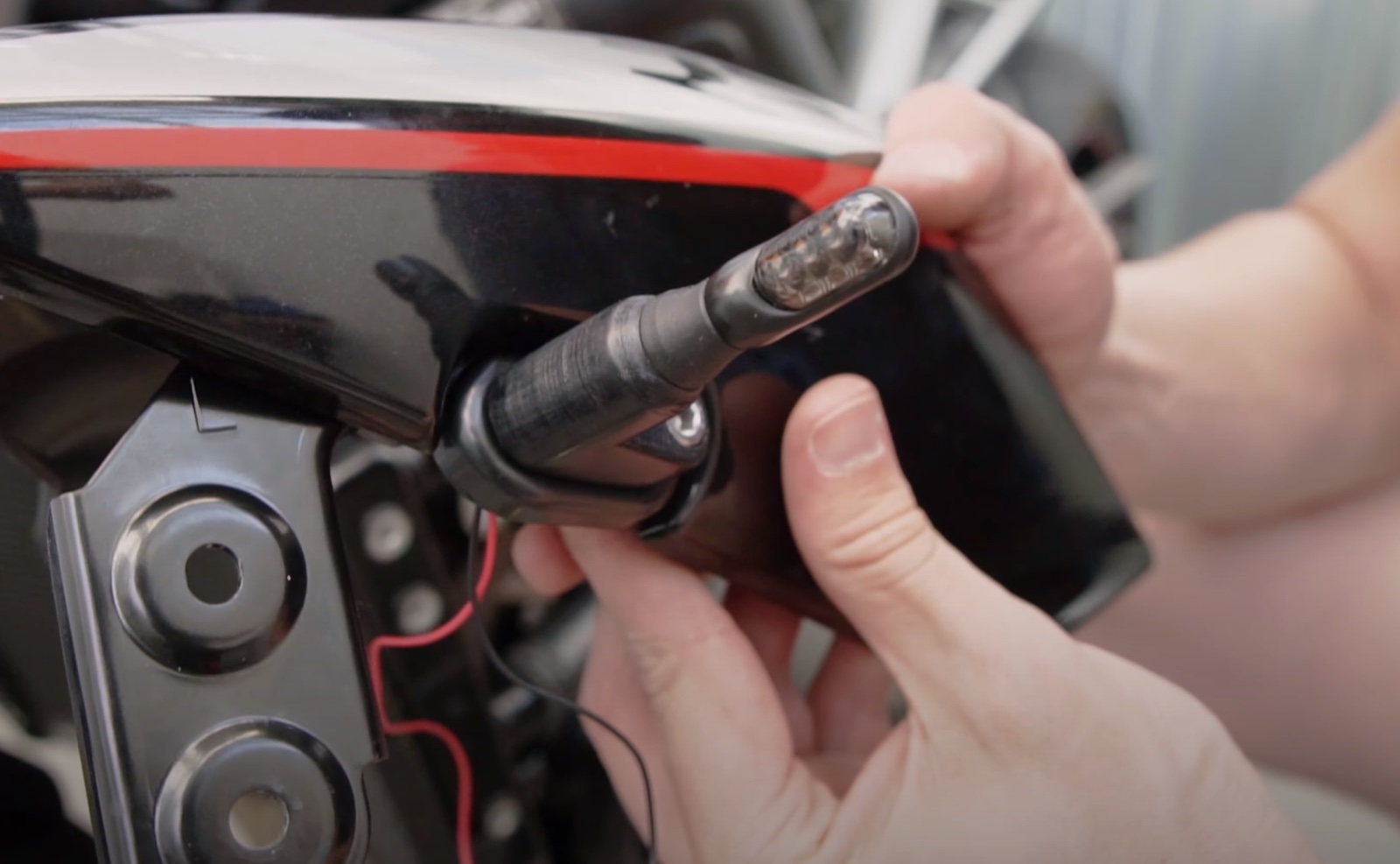 Triumph Sinyal Lambası Adaptörü (Alternatif)