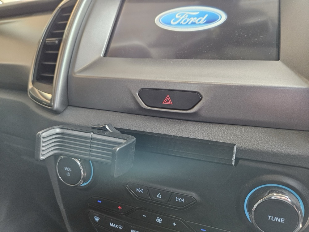 Ford Ranger T6 CD Çalar Telefon Tutucu görsel 3