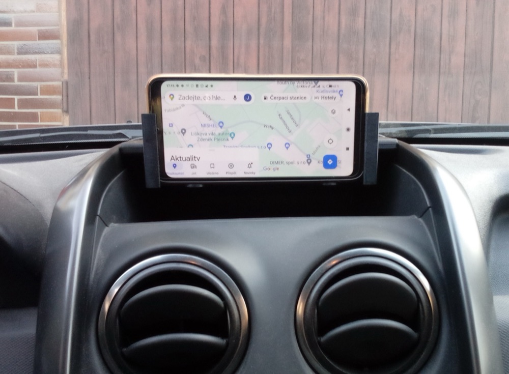 Dacia Duster telefon tutucu