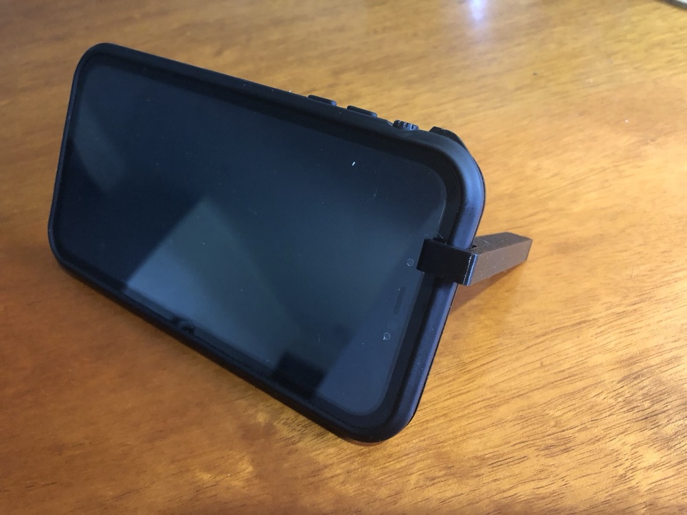 Anahtarlıklı Cep Telefon Standı (L Profilli, Ayarlanabilir Açı) görsel 3
