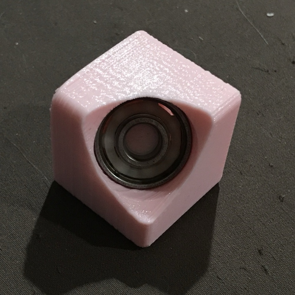 Rulman Yuvalı Fidget Küp (Köşe Parçalı, Ortadan Dönen) görsel 2