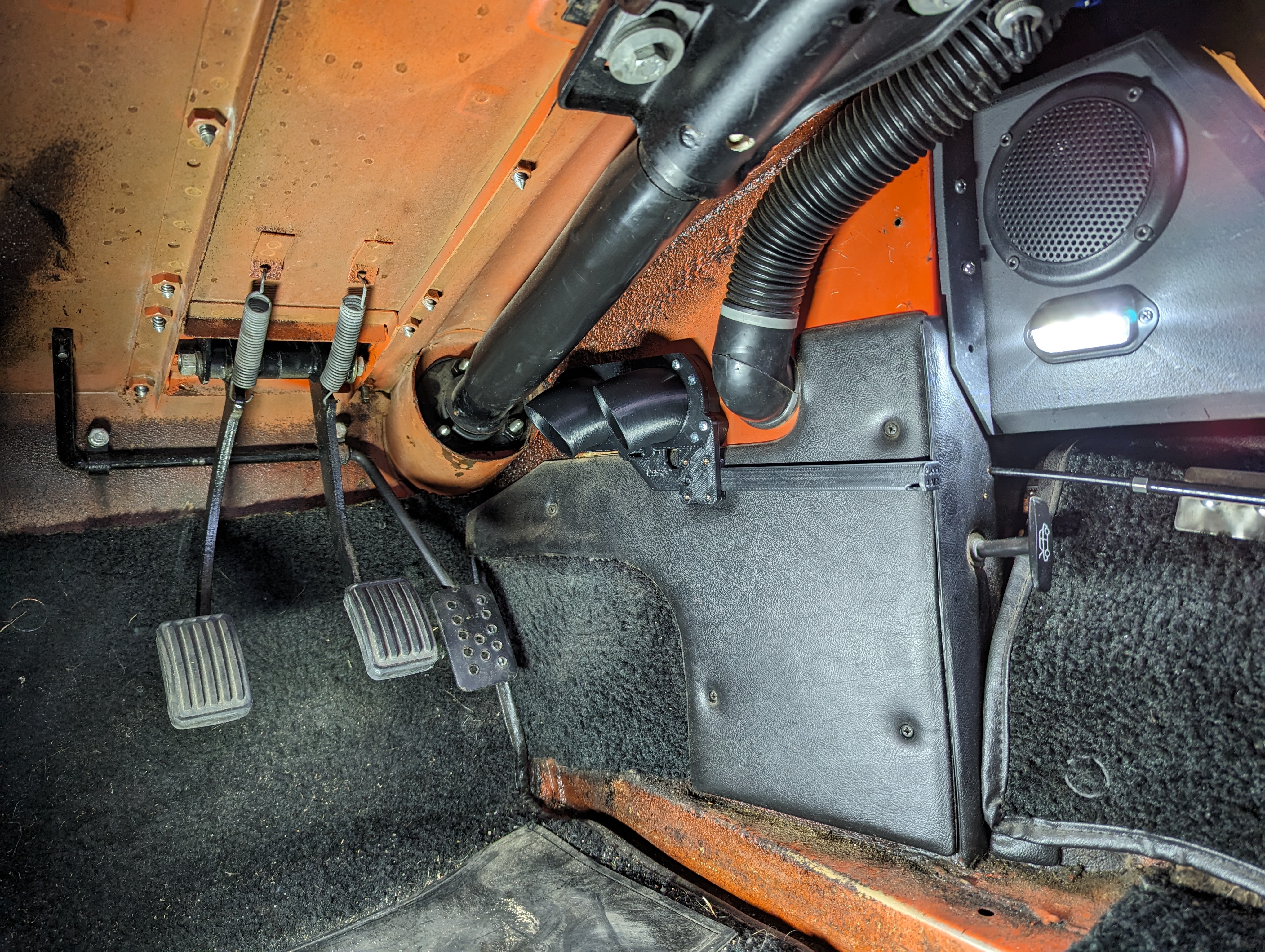 MG Midget Ayak Boşluğu Havalandırma Kapağı