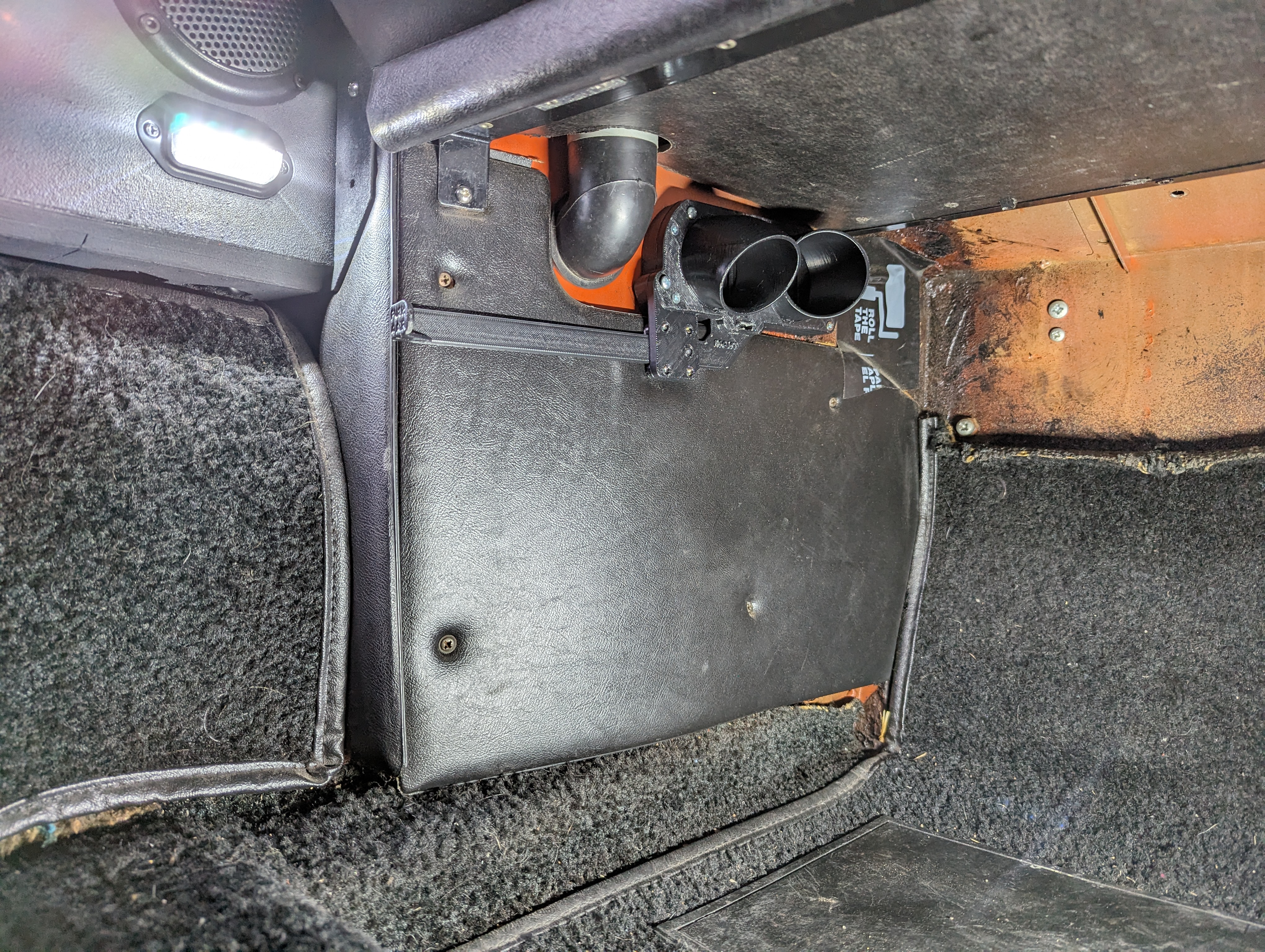 MG Midget Ayak Boşluğu Havalandırma Kapağı görsel 2