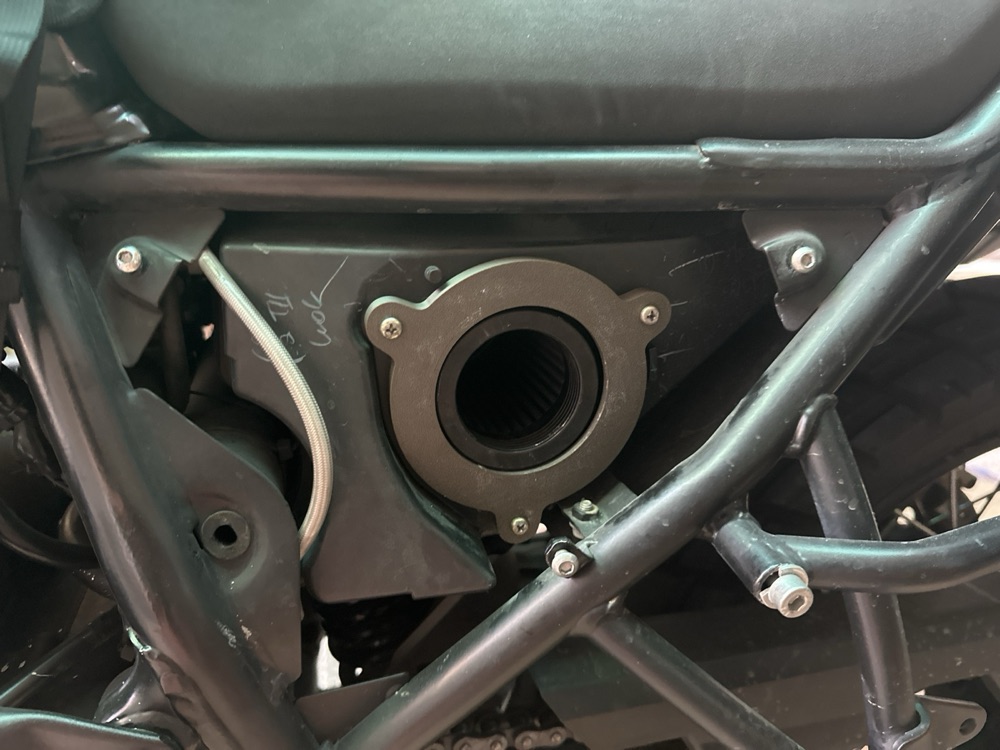 Royal Enfield Hava Filtresi Tutucu