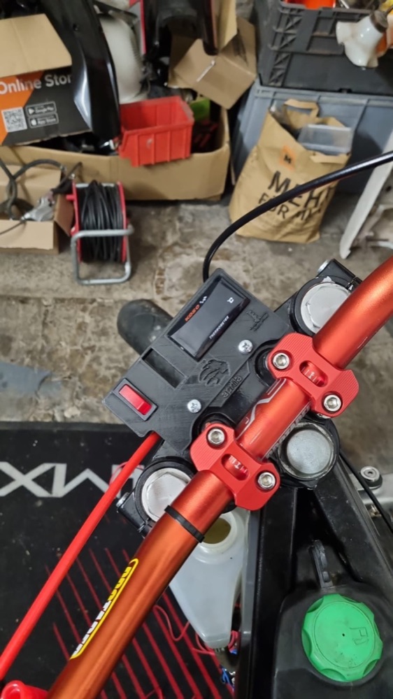 Aprilia/Derbi/Gilera Koso Gösterge Tutucusu