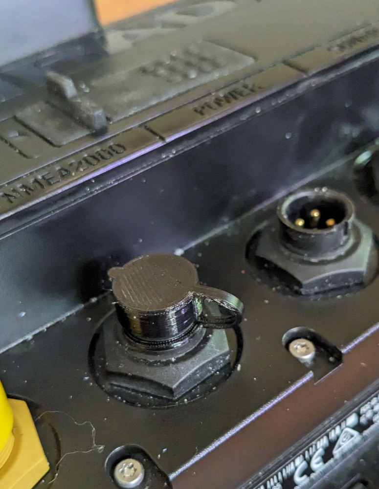 NMEA 2000 Port Hava Koruma Kapagi
