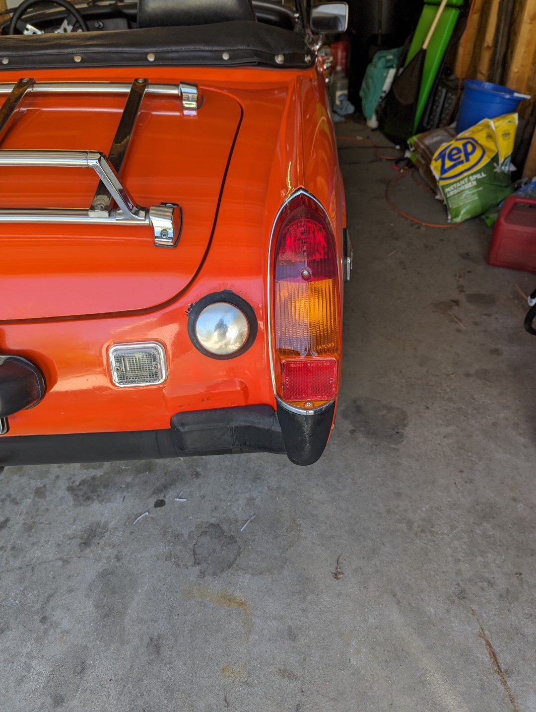 MG Midget 1500 Arka Stop Lambası Boşluk Kapağı görsel 3