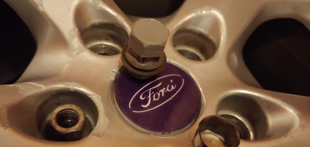 Ford Jant Somun Kapağı görsel 2