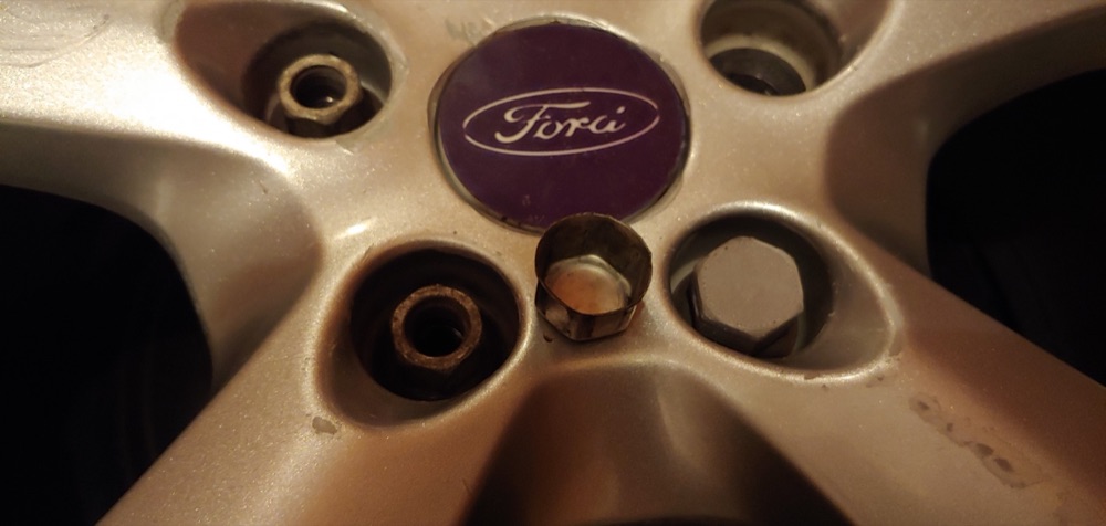 Ford Jant Somun Kapağı görsel 3