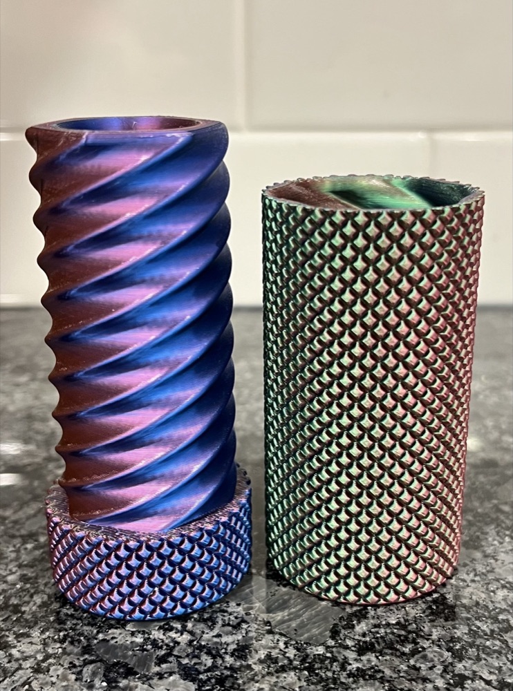 Tırtıllı Dönerek Kapanan Kutu Fidget (İç Dişli, Yerçekimiyle Oturan Kapak) görsel 2