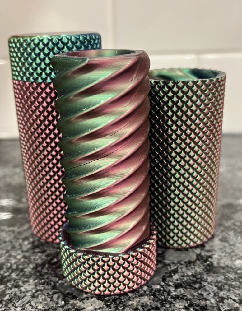 Tırtıllı Dönerek Kapanan Kutu Fidget (İç Dişli, Yerçekimiyle Oturan Kapak) görsel 3