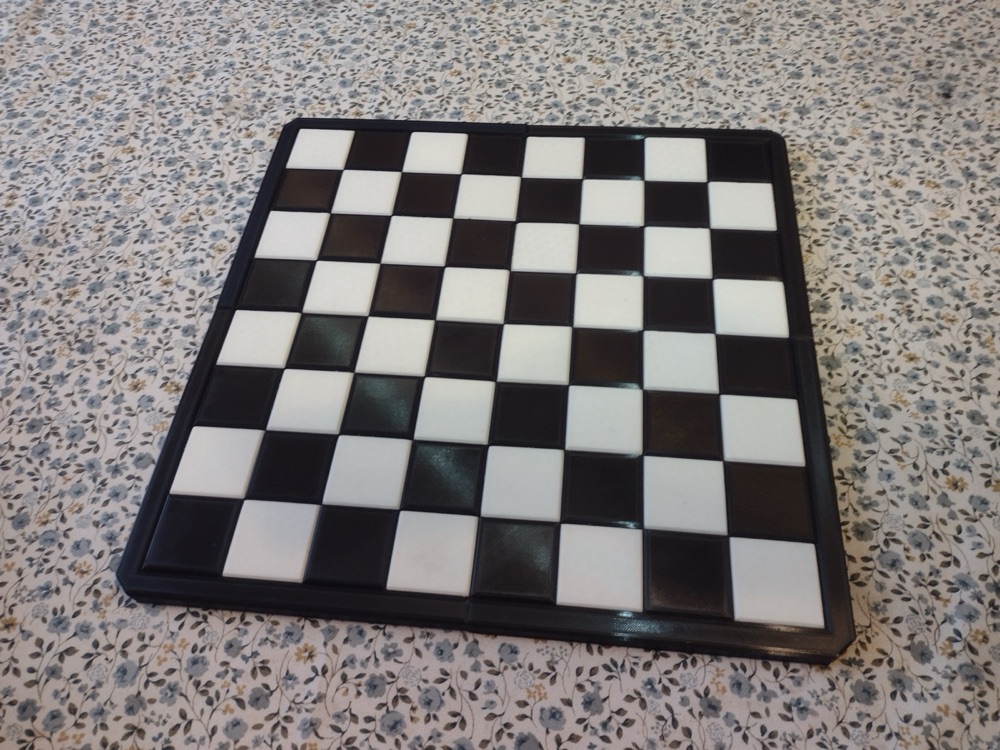Parçalı Satranç Tahtası (34 × 34 cm, Takma Beyaz Kareli) görsel 2
