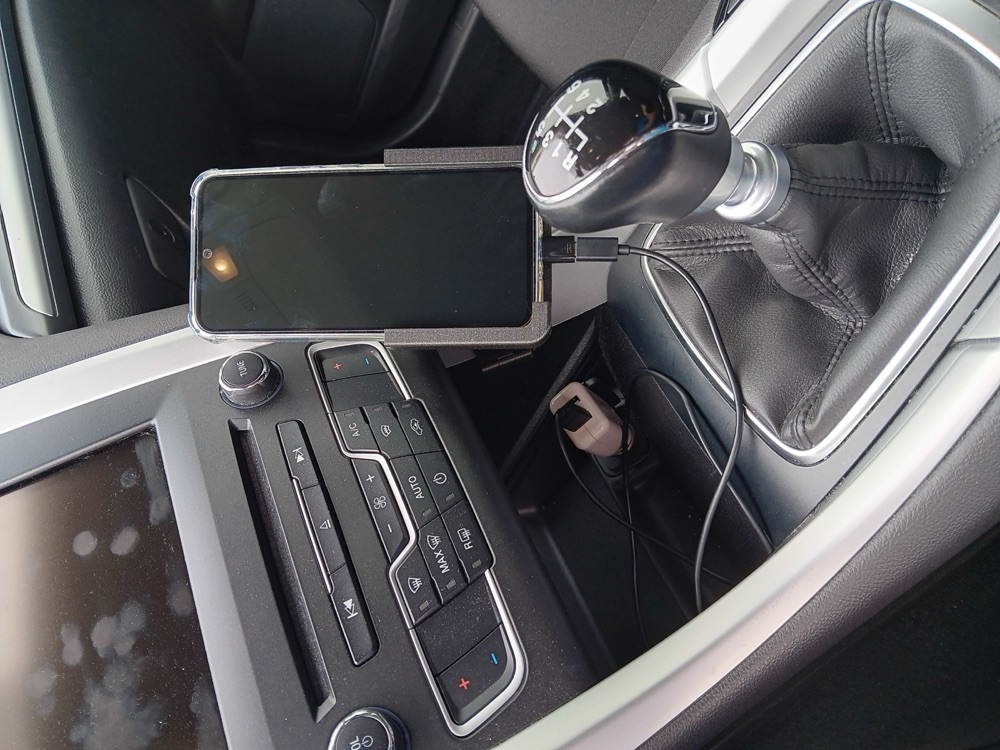 Ford Mondeo 2015 Orta Konsol Telefon Tutucu
