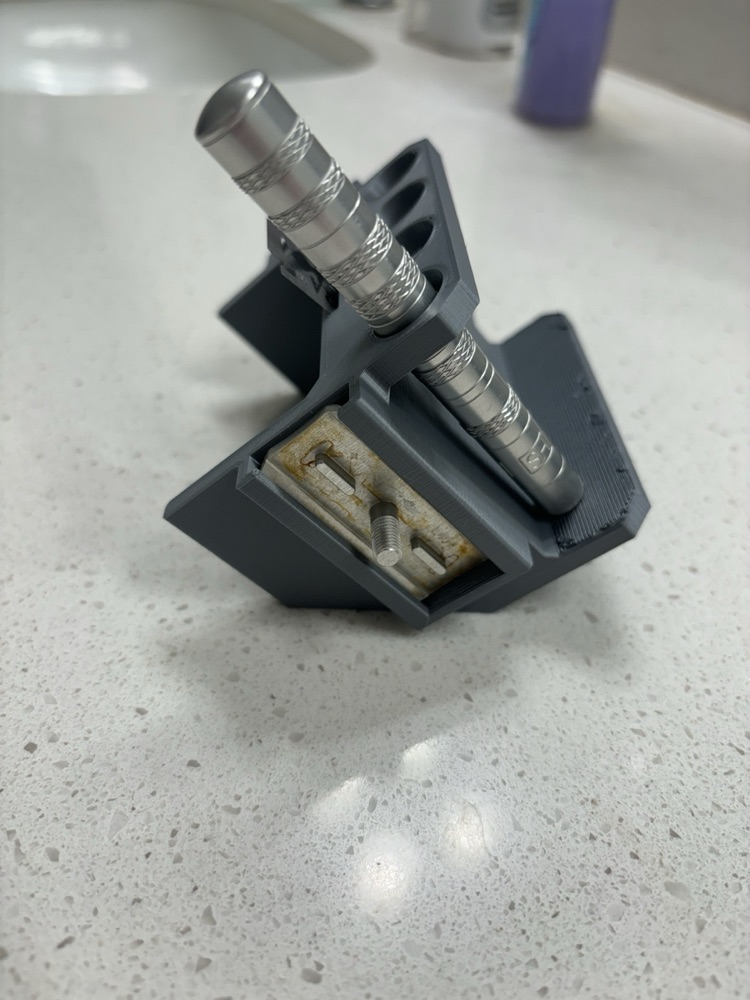 Başlık Yuvalı ve Kullanım Sayaçlı Klasik Tıraş Makinesi Standı görsel 2