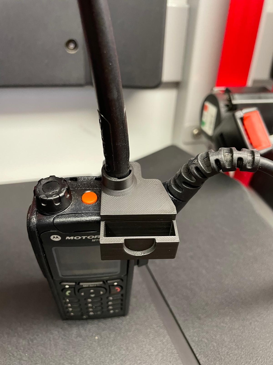 Motorola Telsiz Mikrofon Tutucusu görsel 2