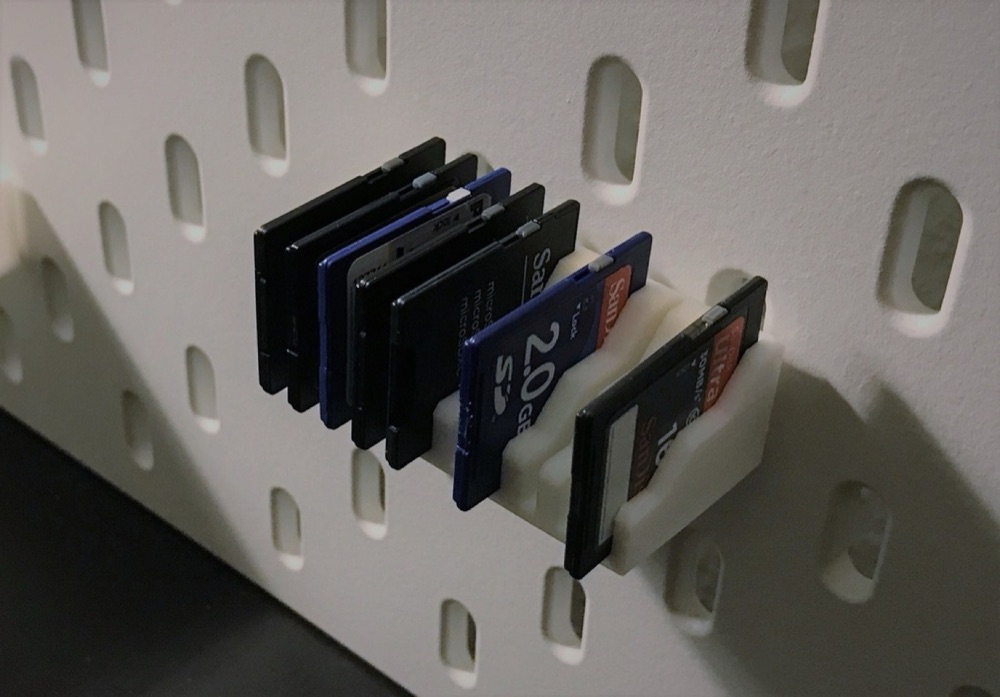 IKEA Skadis SD ve microSD Kart Tutucusu