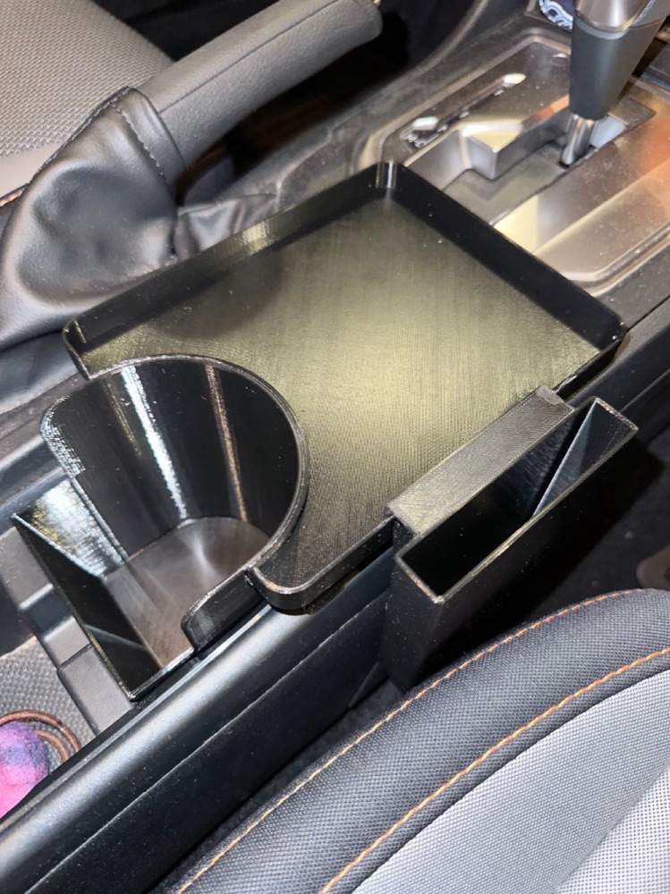 Subaru Crosstrek Bardaklık Tepsisi (Telefon Tutuculu)