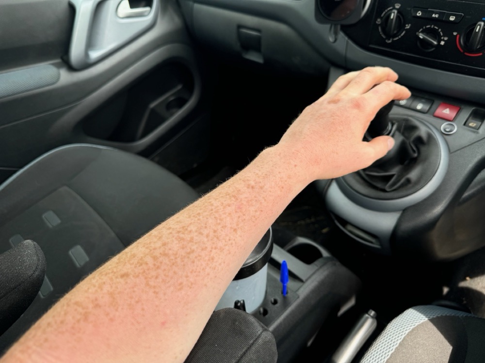 Citroën Berlingo Orta Konsol Bardaklık görsel 4
