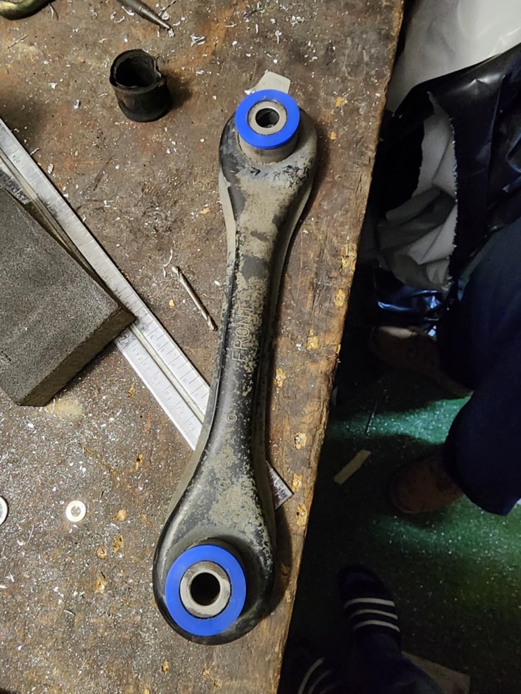 Mazda 3 Arka Yatay Bağlantı Kolu Burcu görsel 2