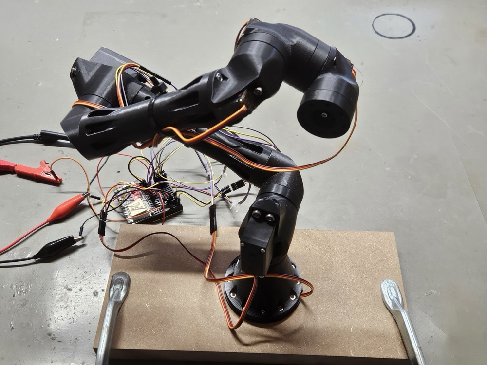 Modüler 6 Eksenli Robot Kol Seti (Servo Motorlu, Eğitim ve Deneme Amaçlı) görsel 2