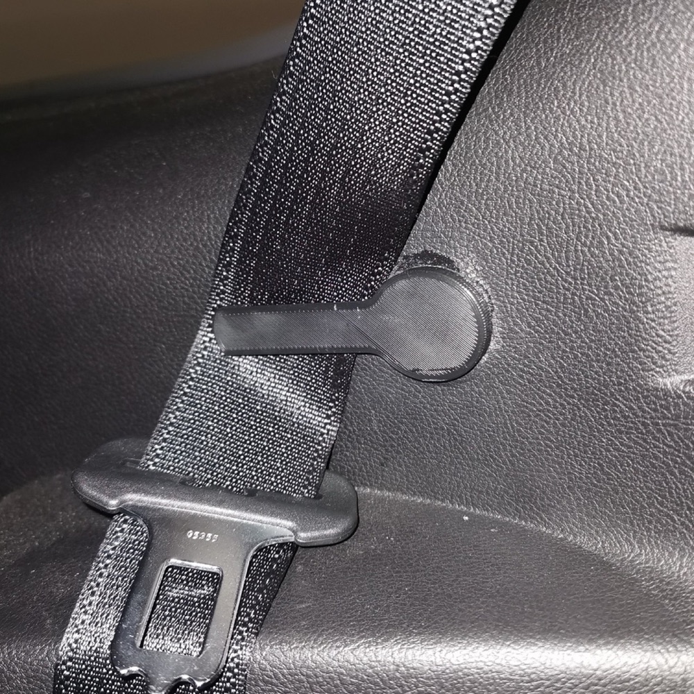 Ford Galaxy emniyet kemeri klipsi