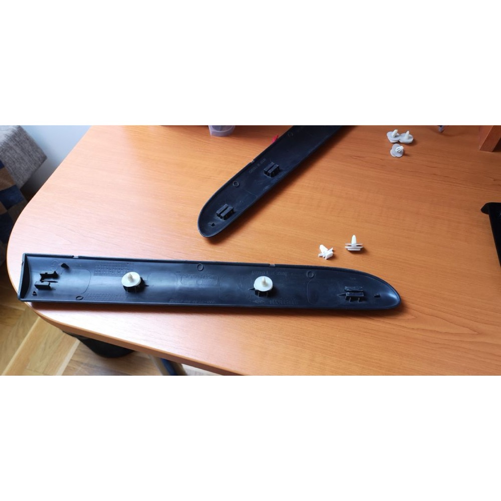 Renault Clio 2 Dış Çıta Klipsi görsel 3