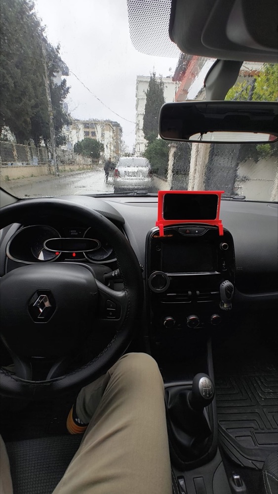 Renault Clio 4 Telefon Tutucu görsel 2