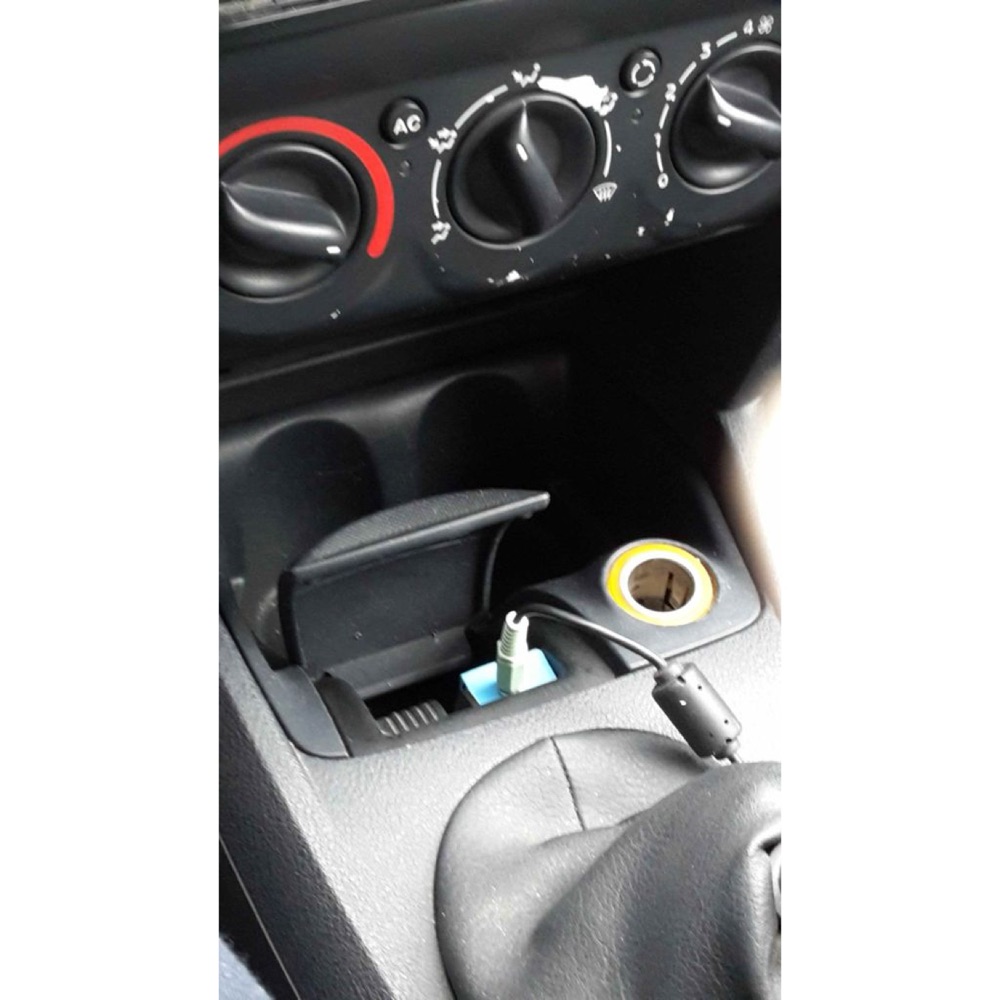 Renault Clio Aux Giriş Braketi görsel 2