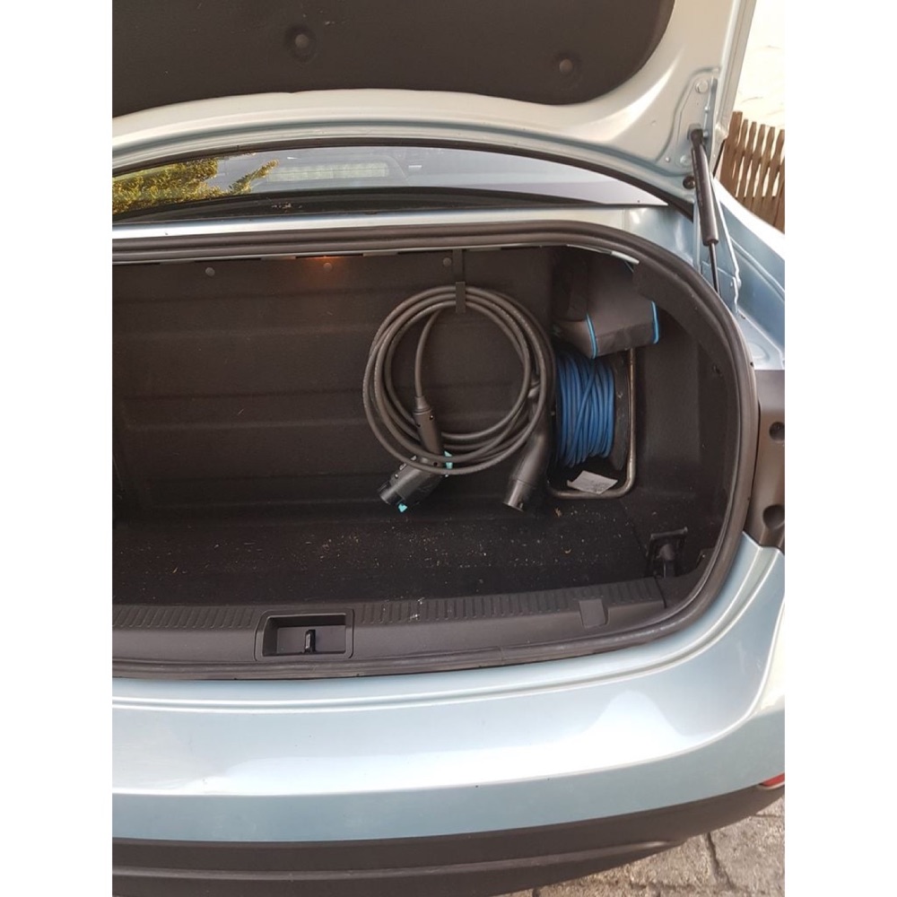 Renault Fluence Z.E. Şarj Kablosu Askı Aparatı