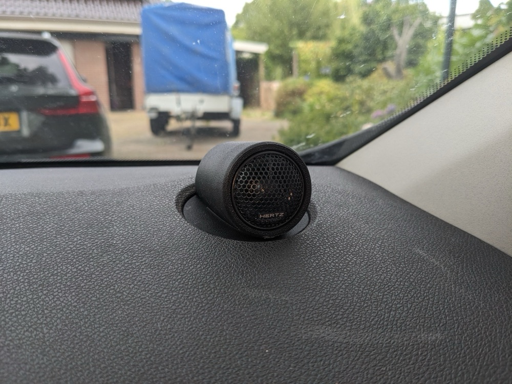 Renault Hertz tweeter pod