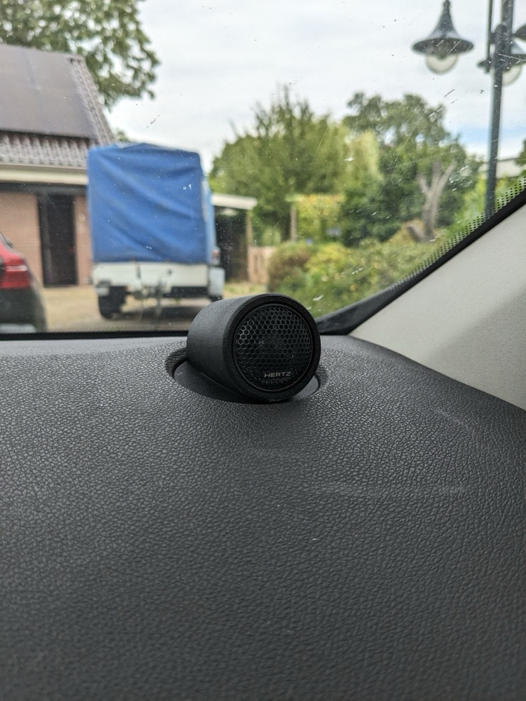Renault Hertz tweeter pod görsel 2