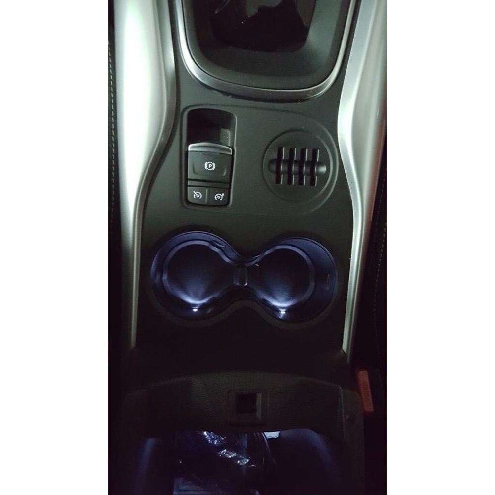 Renault Kadjar Bardaklık ve Kolçak LED Aydınlatma Braketi