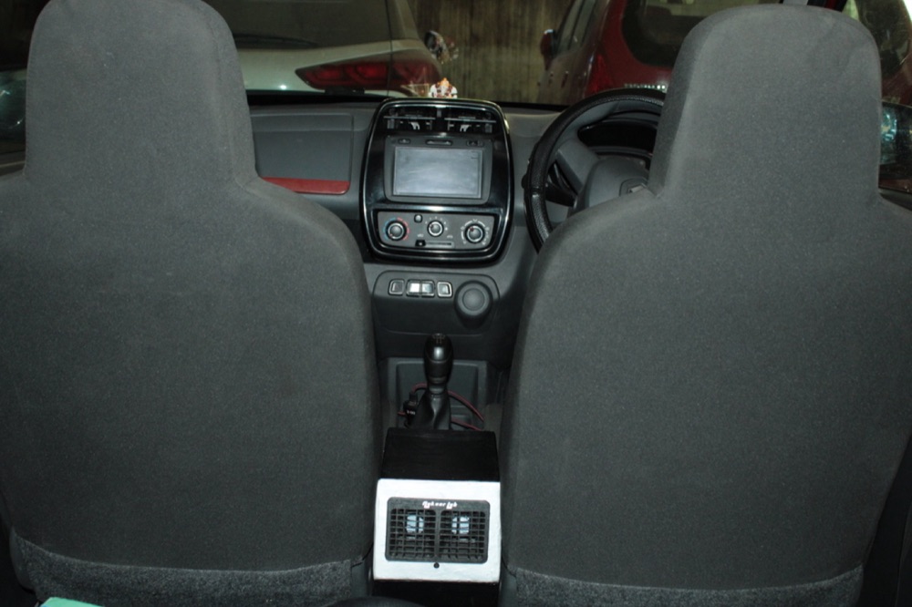 Renault Kwid arka klima menfezi