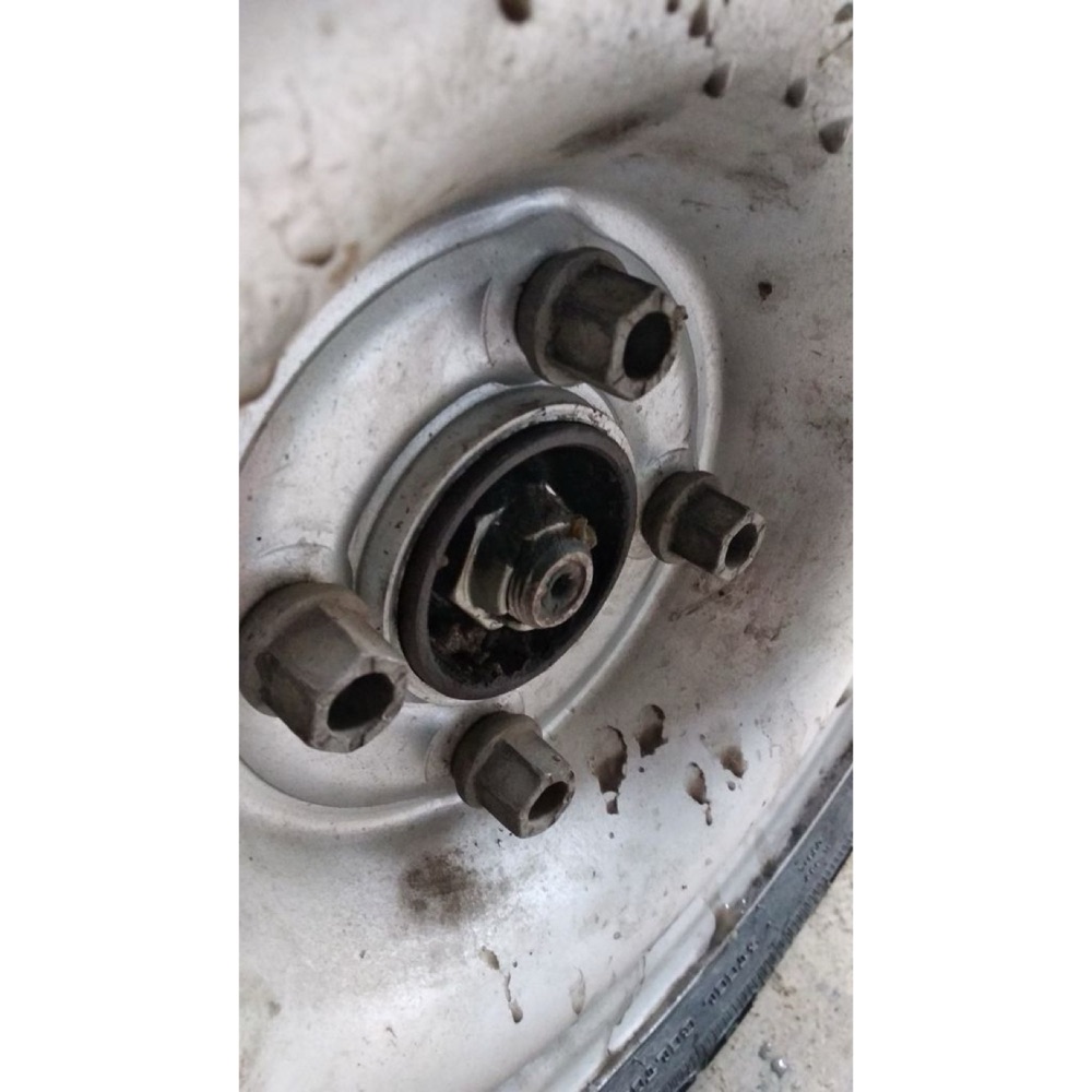 Renault Logan Jant Göbek Kapağı görsel 3