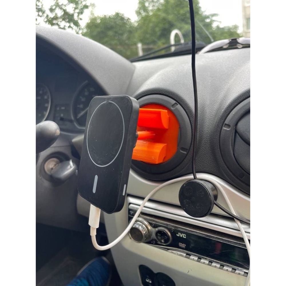 Renault Logan Telefon Tutucu Aparatı görsel 2