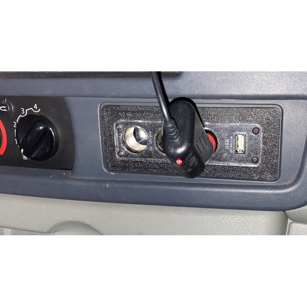 Renault Master ve Nissan Interstar USB & Çakmaklık Paneli görsel 2