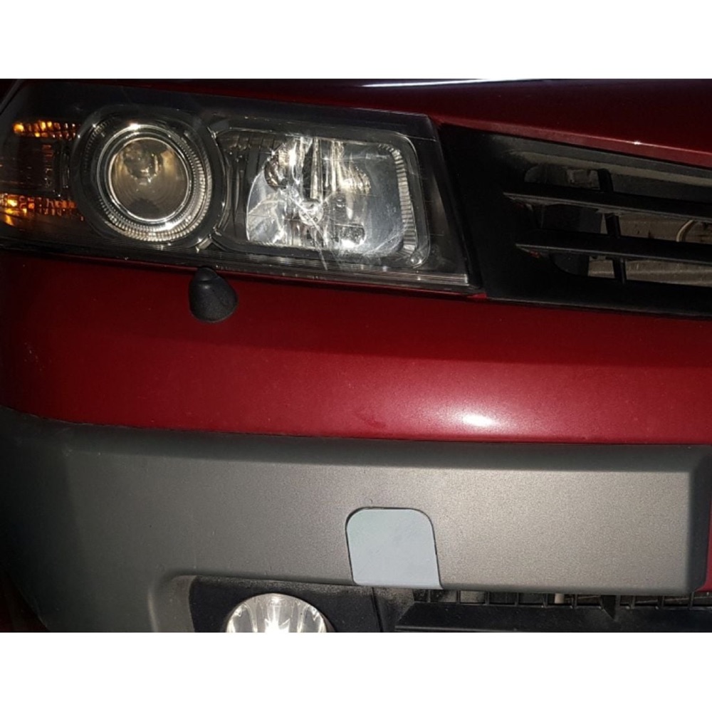 Renault Megane 2 Ön Çeki Demiri Kapağı (2008)
